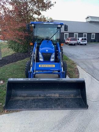 Image of New Holland Boomer 3040 equipment image 2