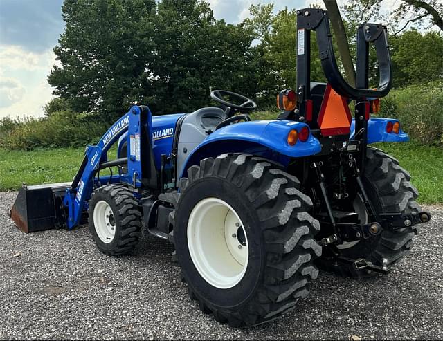 Image of New Holland Boomer 37 equipment image 2