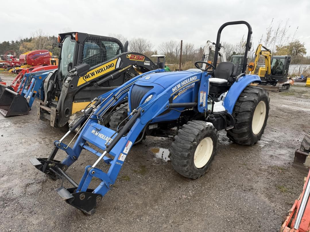 Image of New Holland Boomer 47 Image 0