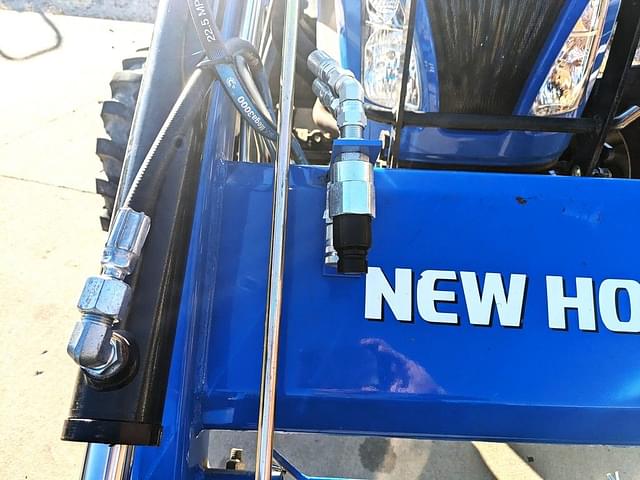 Image of New Holland Boomer 47 equipment image 1