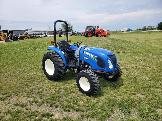 Image of New Holland Boomer 47 equipment image 3