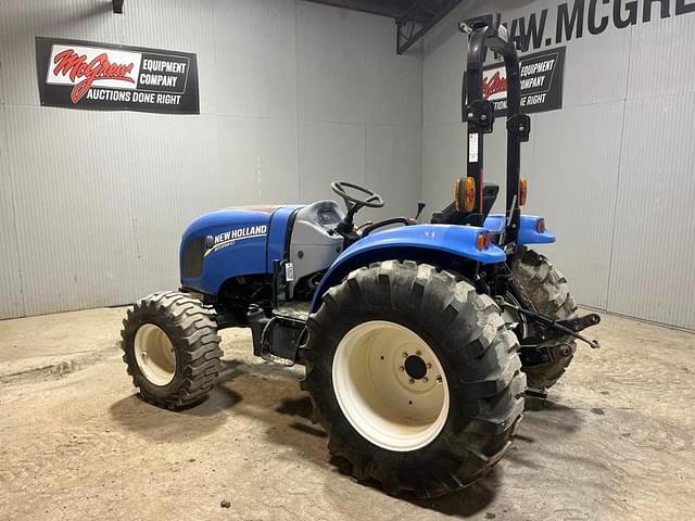 Image of New Holland Boomer 47 equipment image 2