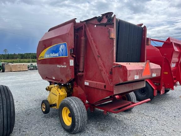 Image of New Holland BR7060 Silage Special equipment image 3