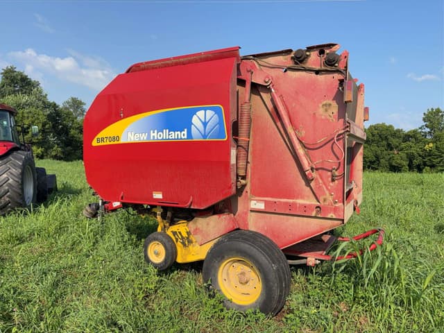 Image of New Holland BR7080 equipment image 1