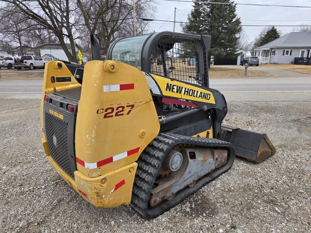 Image of New Holland C227 equipment image 4