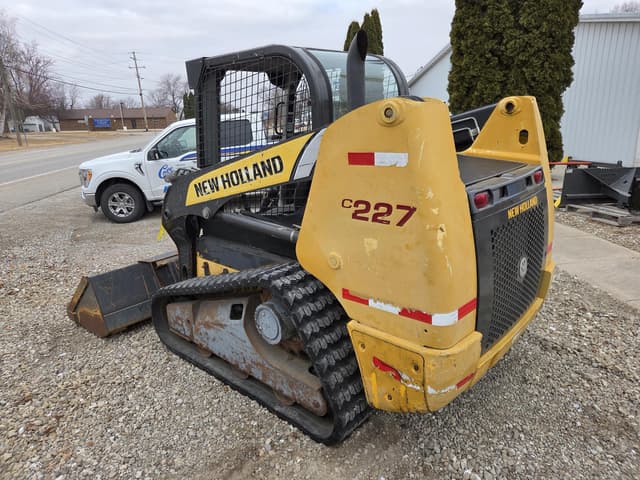Image of New Holland C227 equipment image 2