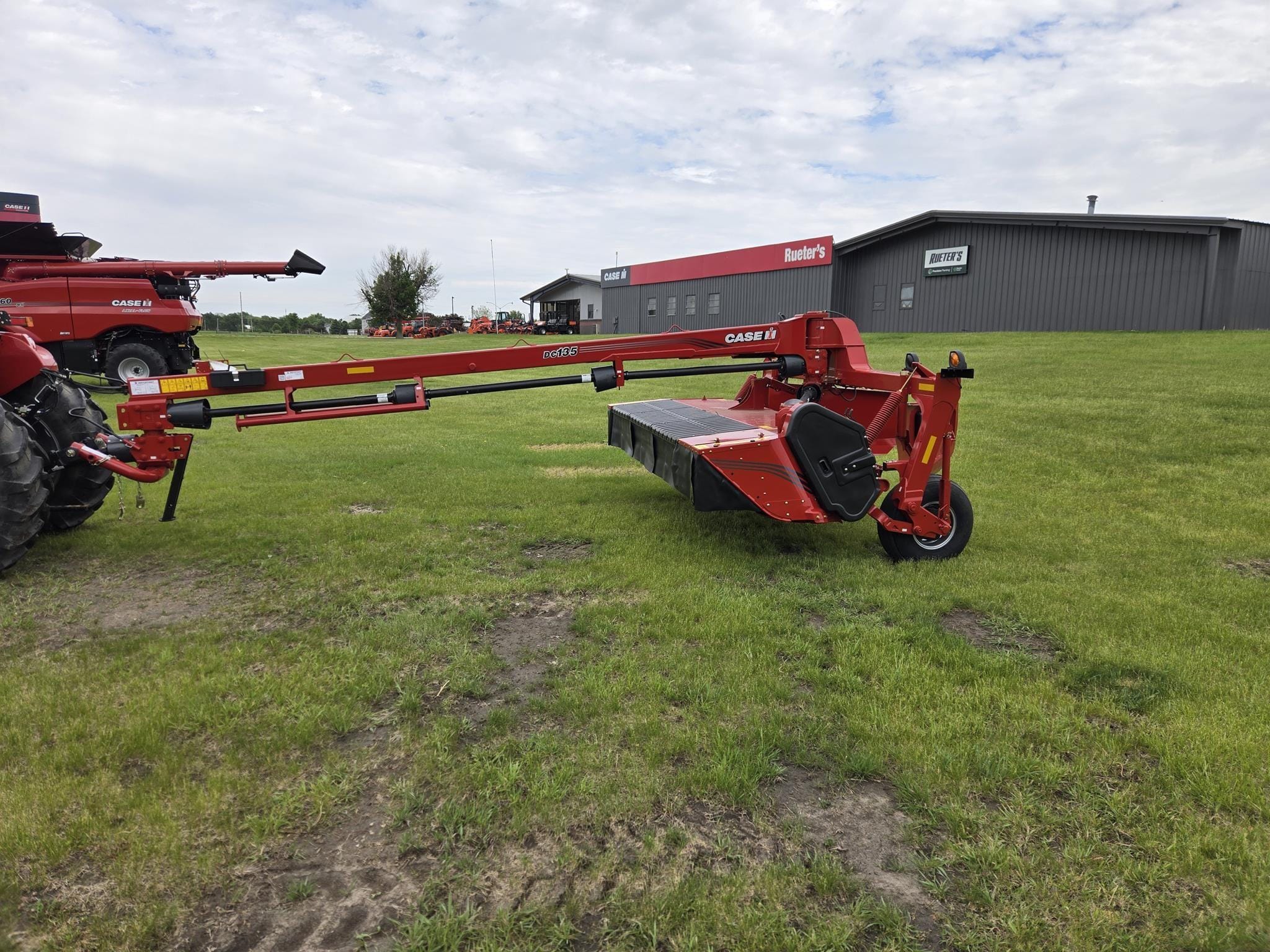 2014 New Holland C232 Equipment Image0
