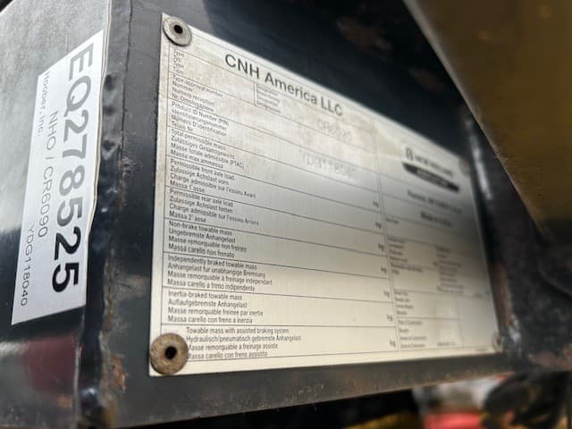 Image of New Holland CR6090 equipment image 2