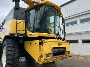 2014 New Holland CR6090 Image