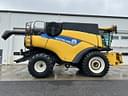 2014 New Holland CR6090 Image