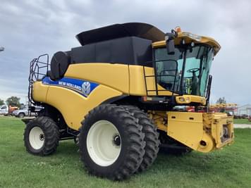Main image New Holland CR6090