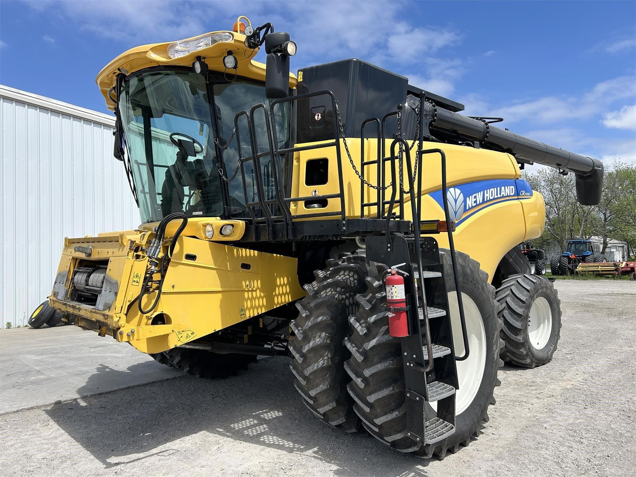 2014 New Holland CR7090 Equipment Image0