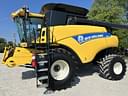 2014 New Holland CR8080 Image