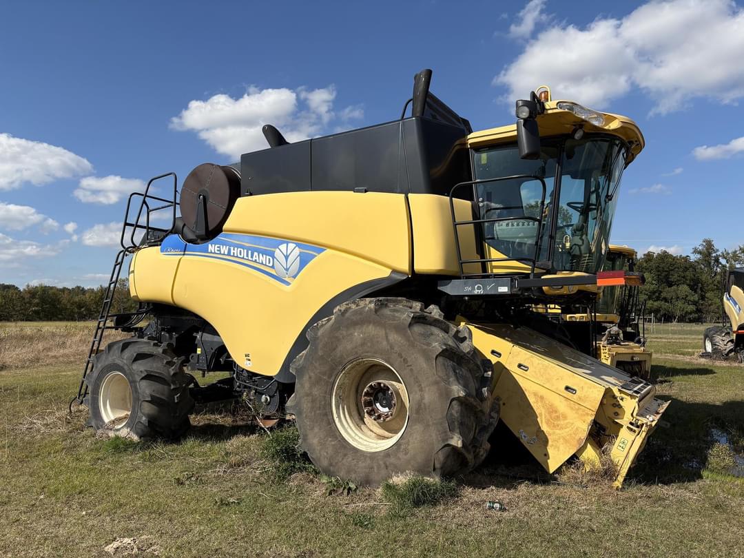 Image of New Holland CR8090 Primary image