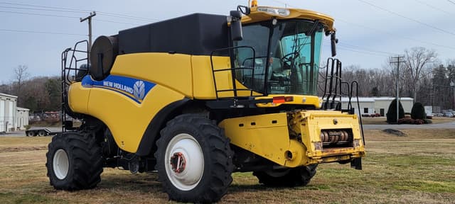 Image of New Holland CR8090 equipment image 1