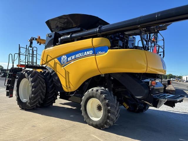 Image of New Holland CR8090 equipment image 4