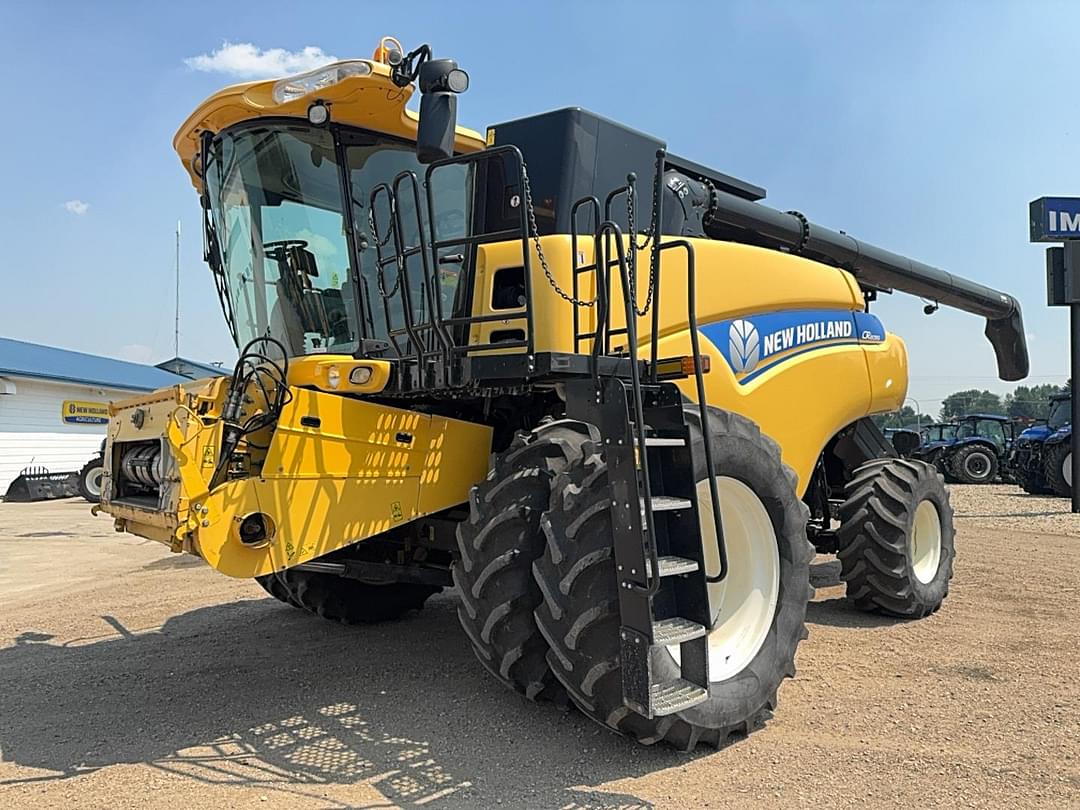 Image of New Holland CR8090 Primary image