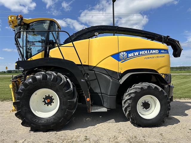 Image of New Holland FR600 equipment image 1