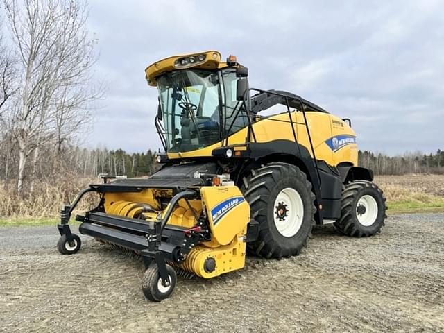 Image of New Holland FR600 equipment image 2