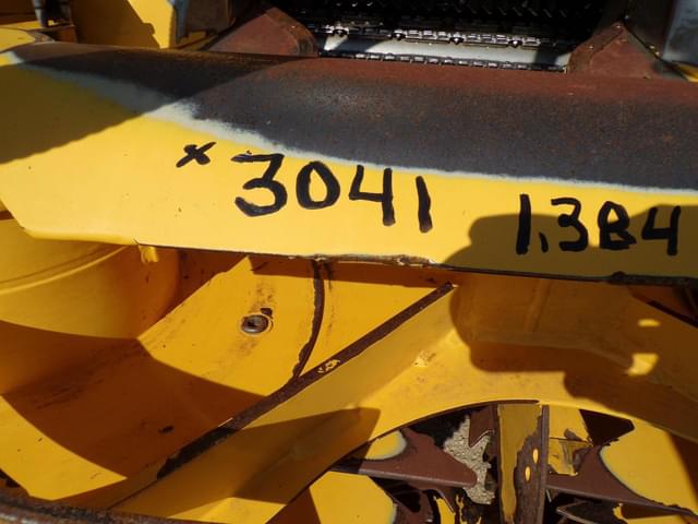 Image of New Holland FR650 equipment image 2