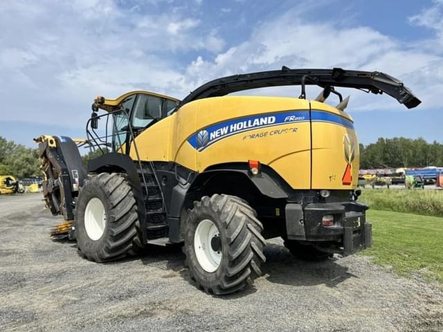 Image of New Holland FR850 equipment image 4