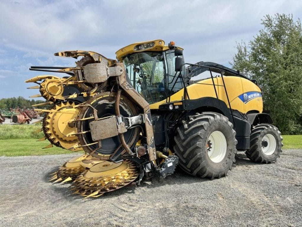 2015 New Holland FR850 Equipment Image0
