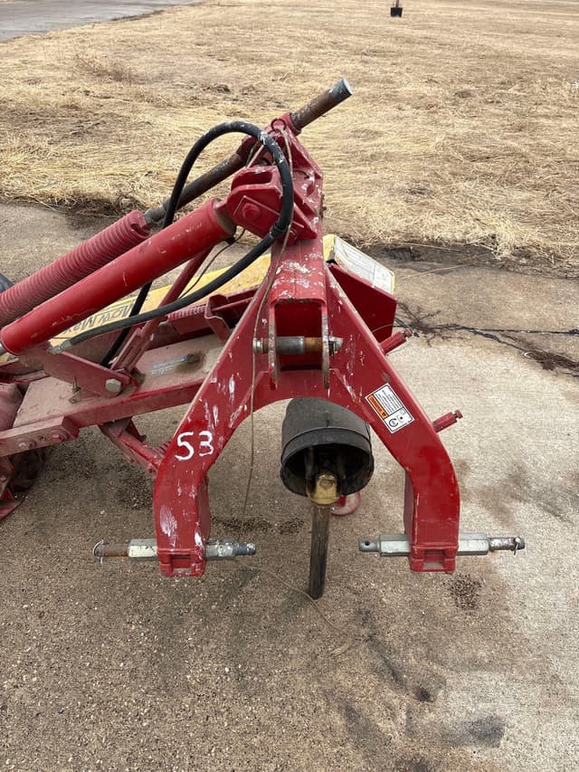 Image of New Holland H6740 equipment image 4