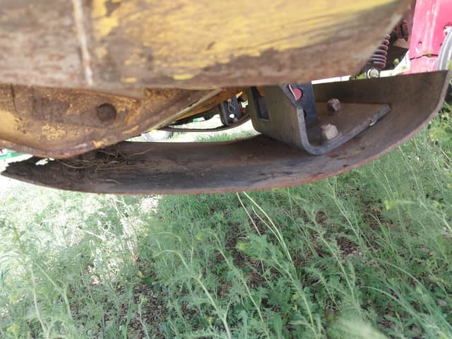 Image of New Holland H7150 equipment image 4