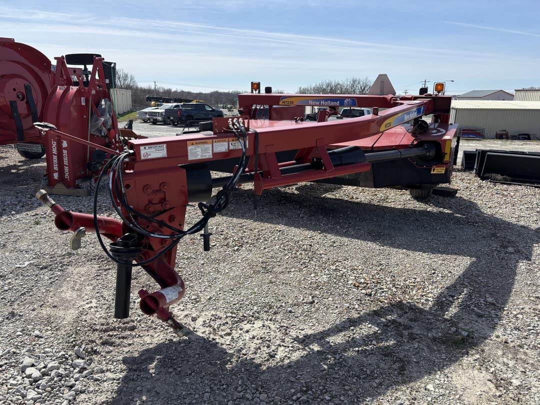 Image of New Holland H7230 Primary image