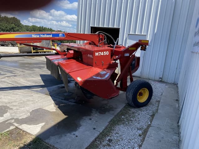 Image of New Holland H7450 equipment image 4