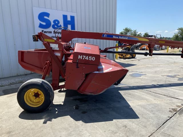 Image of New Holland H7450 equipment image 3