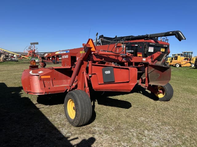 Image of New Holland H7460 equipment image 1