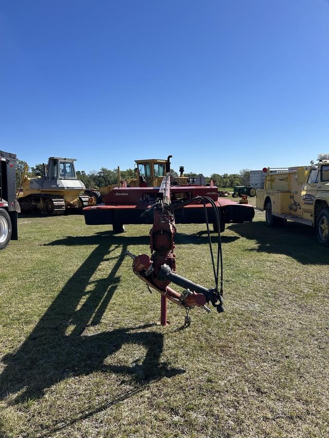 Image of New Holland H7460 equipment image 1