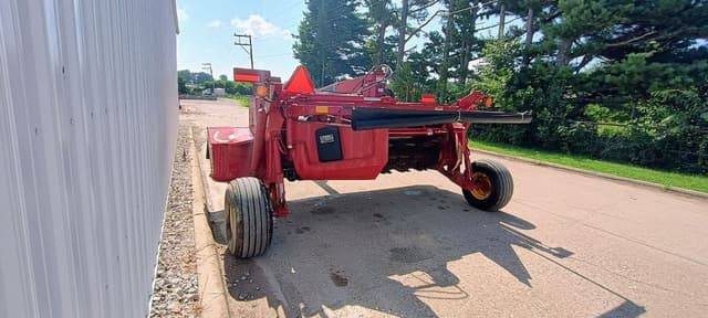 Image of New Holland H7550 equipment image 4