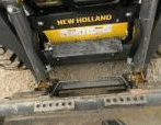 Image of New Holland L220 equipment image 3