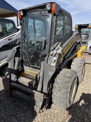 2014 New Holland L220 Image