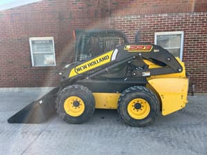 2014 New Holland L223 Image