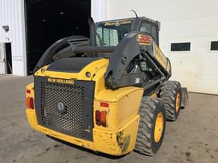 Main image New Holland L225 5