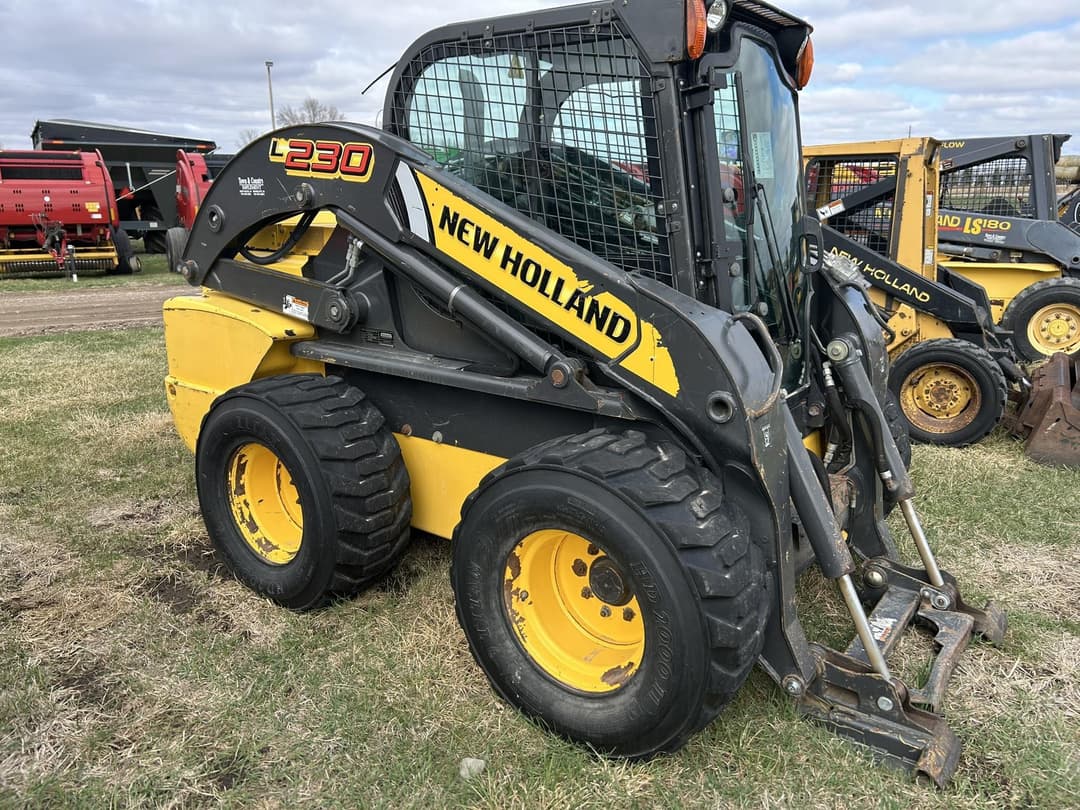Image of New Holland L230 Primary image