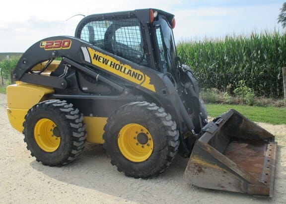 Main image New Holland L230