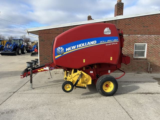 Image of New Holland RB450 equipment image 4