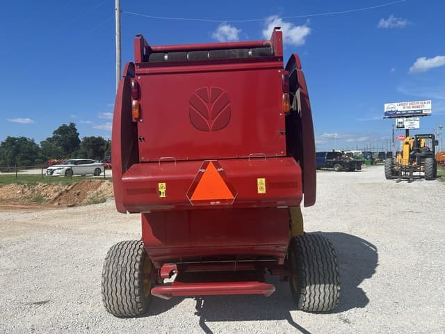 Image of New Holland RB460 equipment image 3