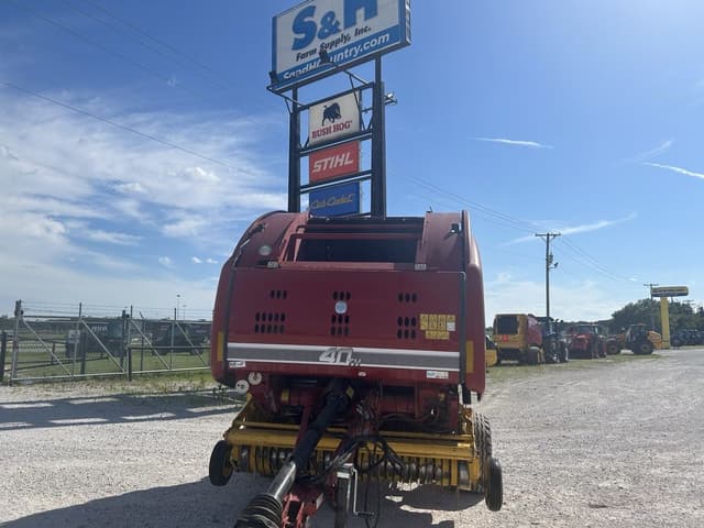 Image of New Holland RB460 equipment image 3