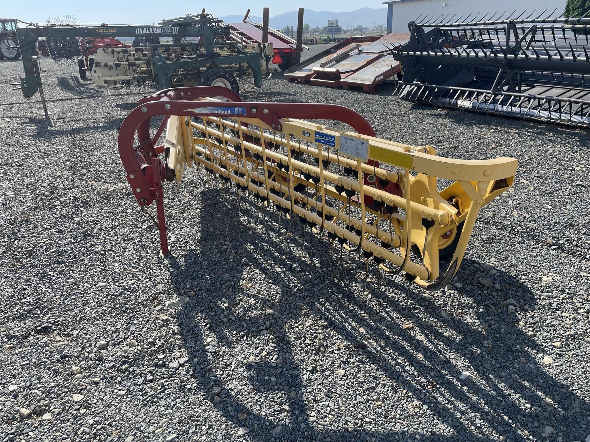2014 New Holland Rolabar 57 Equipment Image0