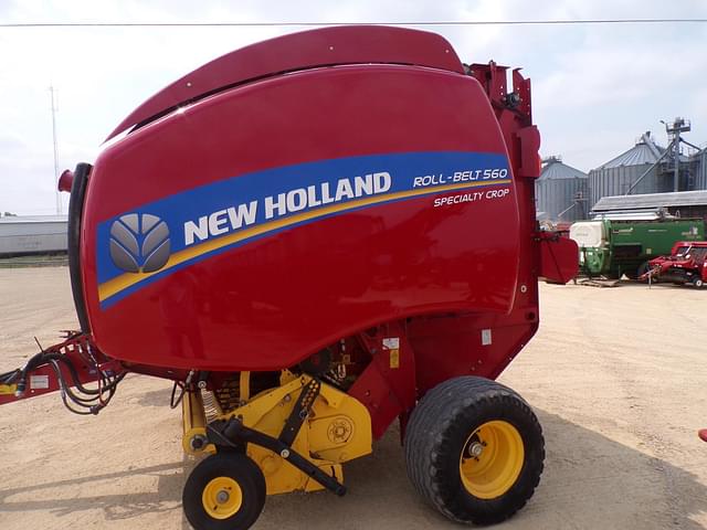 Image of New Holland RB560 equipment image 2
