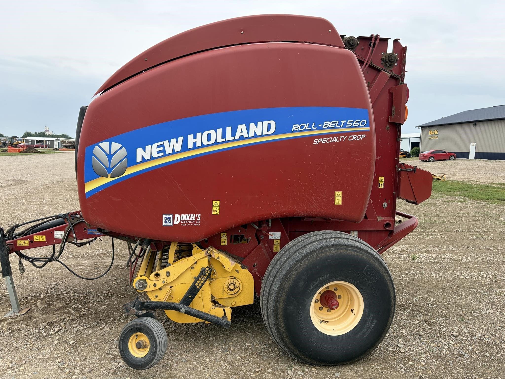 2014 New Holland RB560 Specialty Crop Equipment Image0