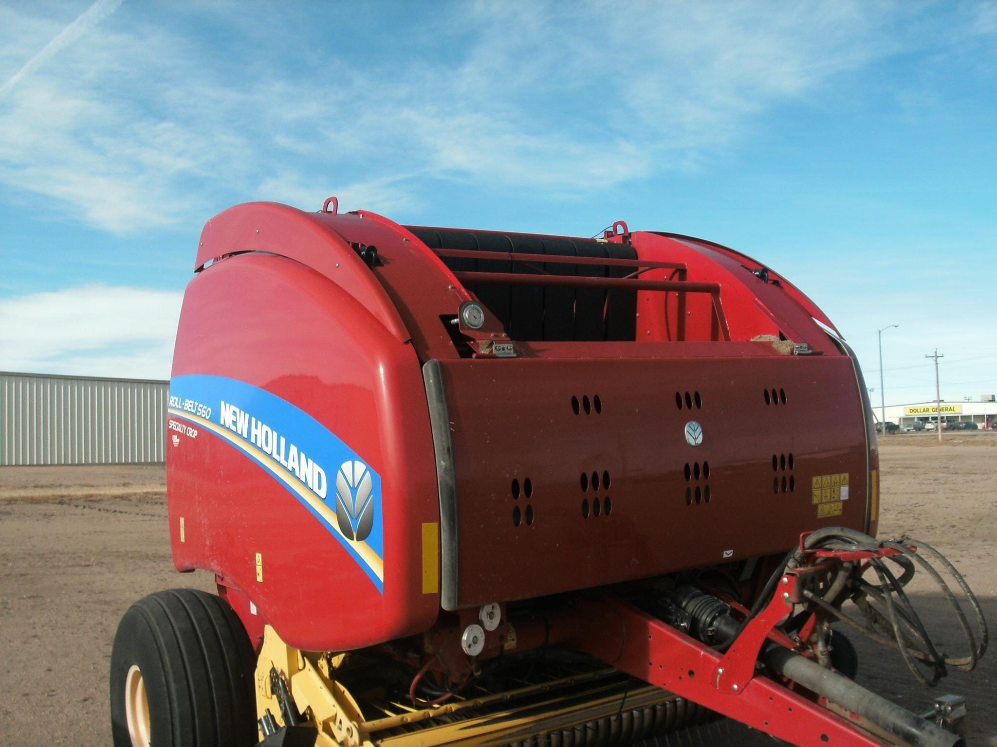 2014 New Holland RB560 Equipment Image0