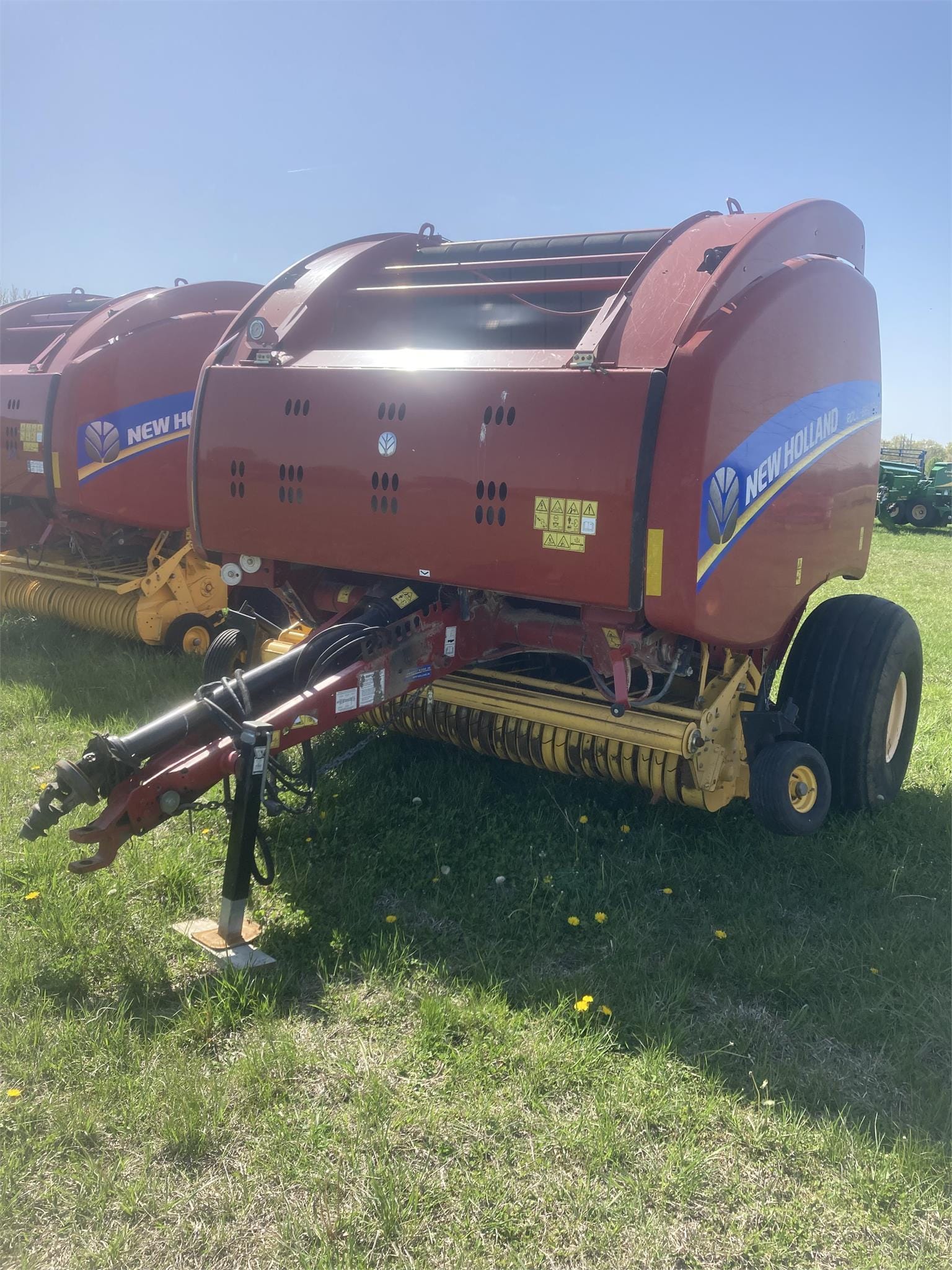 2014 New Holland RB560 Equipment Image0