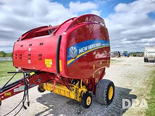 2014 New Holland RB560 Equipment Image0