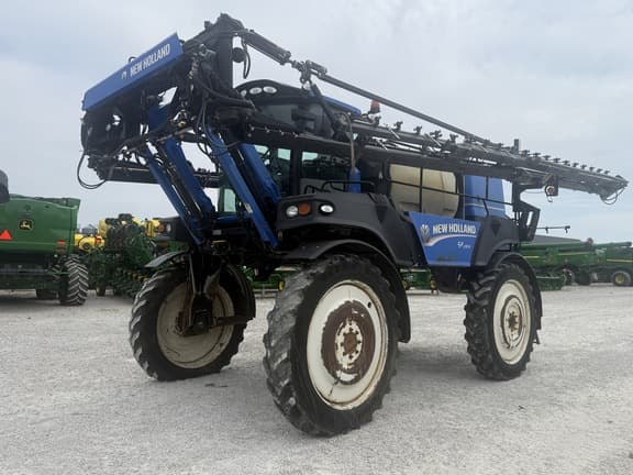 Image of New Holland SP.240F equipment image 4